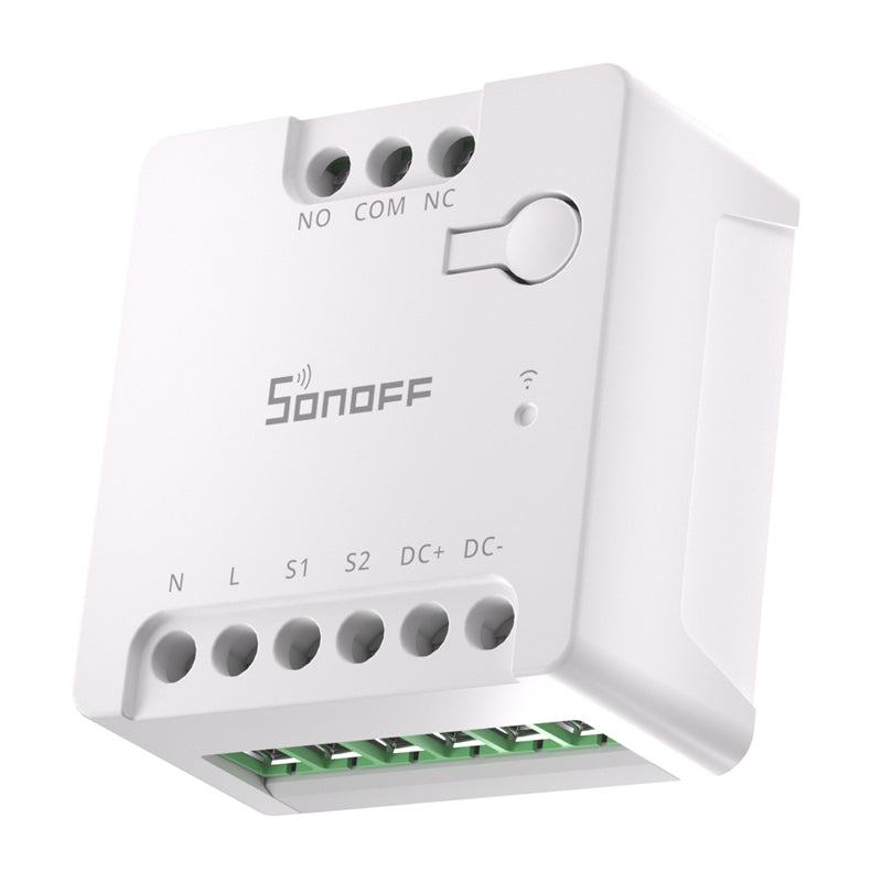 Sonoff MINI-D snett framifrån