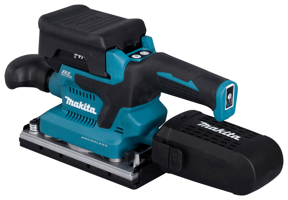 Makita DBO381ZU 18V LXT Planslip sedd snett från höger