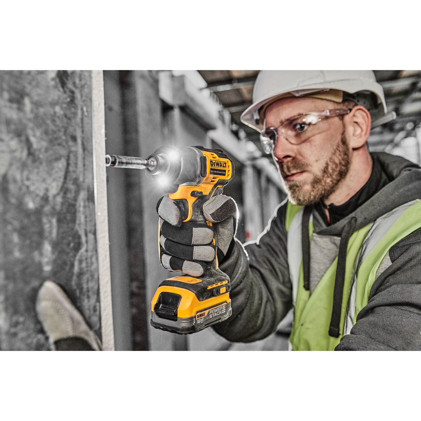DeWalt DCF840NT Slagskruvdragare vy 2