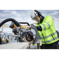 DeWalt DCS782N kapsåg i användning