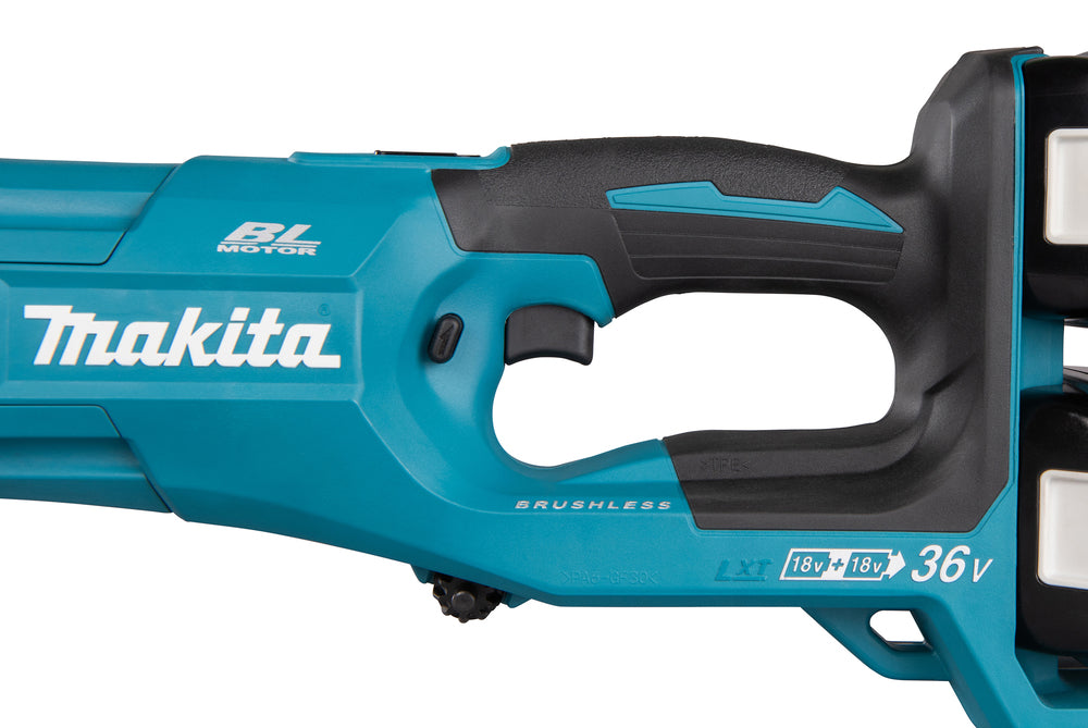 Makita DDA460ZK 18V LXT Vinkelborrmaskin i användning