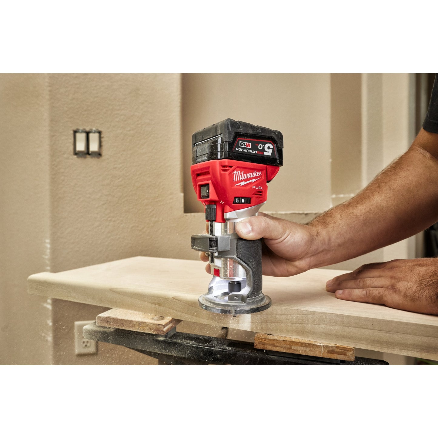 Milwaukee M18 FTR-0X 18V FUEL Kantfräs – Solo i HD Box (utan batteri)